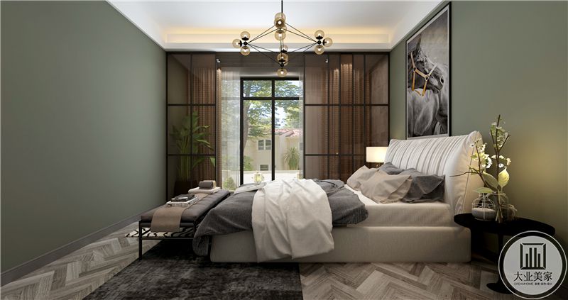 卧室装修效果图：墙面采用深绿色，床头背景墙挂现代装饰画，白色大床搭配黑色地毯。
