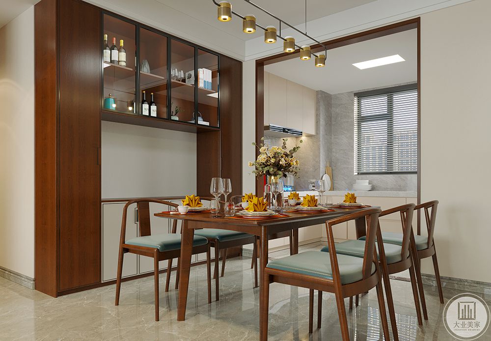 新中式风格的餐桌配以优雅的餐椅，台面配以精致的餐具，呈现出一种华丽从容的舒适氛围感。