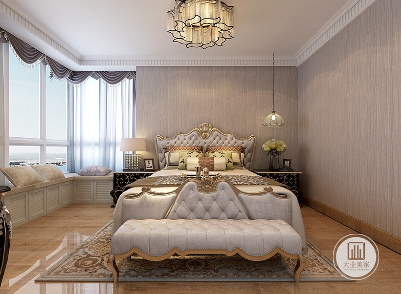 卧室软装追求舒适度，欧式造型床板大气精致，木板墙壁很好的隔绝外界喧闹，呈现一个温馨浪漫，安静舒适的室内环境。